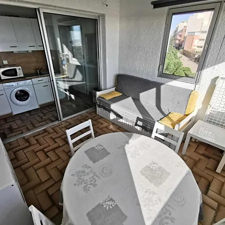 Les Cyclades - 2 Pieces 6 Couchages Port Leucate. Ref: 2cyc_10a Mae-5694 * Leucate
